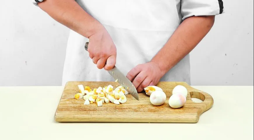 Золотисті тости з яєчнею та хрумким беконом: покроковий рецепт із фото 5