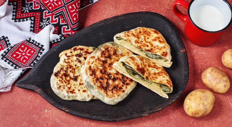 Картопляні плацинди: ніжні, ситні та неймовірно смачні – покроковий рецепт з фото 14