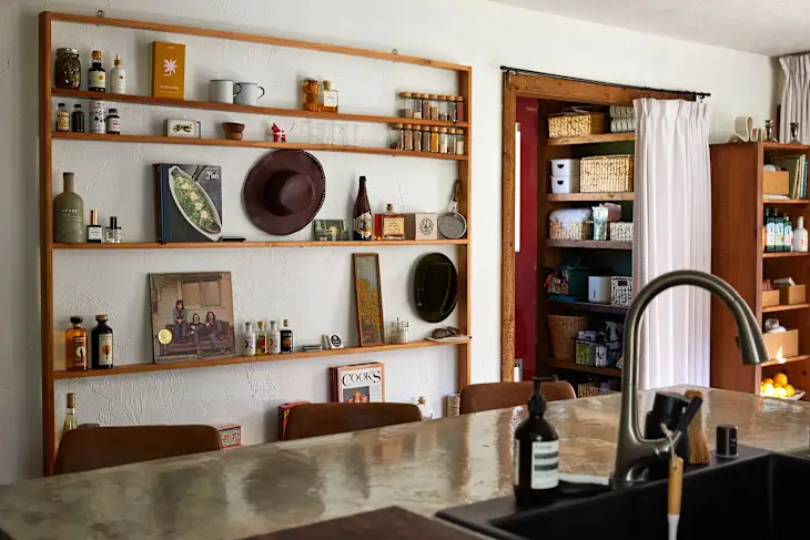 Кухня в стилі 50-х: зелені шафки для затишку та стилю 4