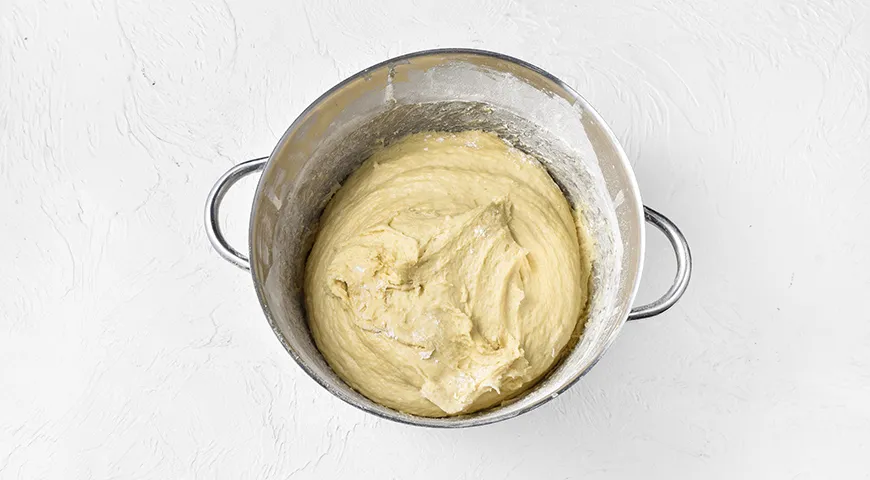 Ніжна Паска з картоплею: Покроковий рецепт неймовірної випічки 6