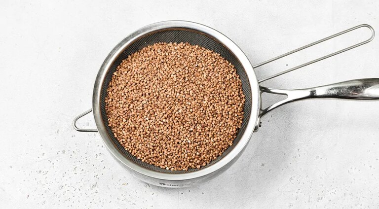 Смачна гречка по-купецьки в казані: ситна та ароматна страва 26