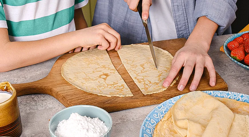 Ніжні млинцеві коржі "Троянда" з фото: легкий десерт на 170 ккал 2