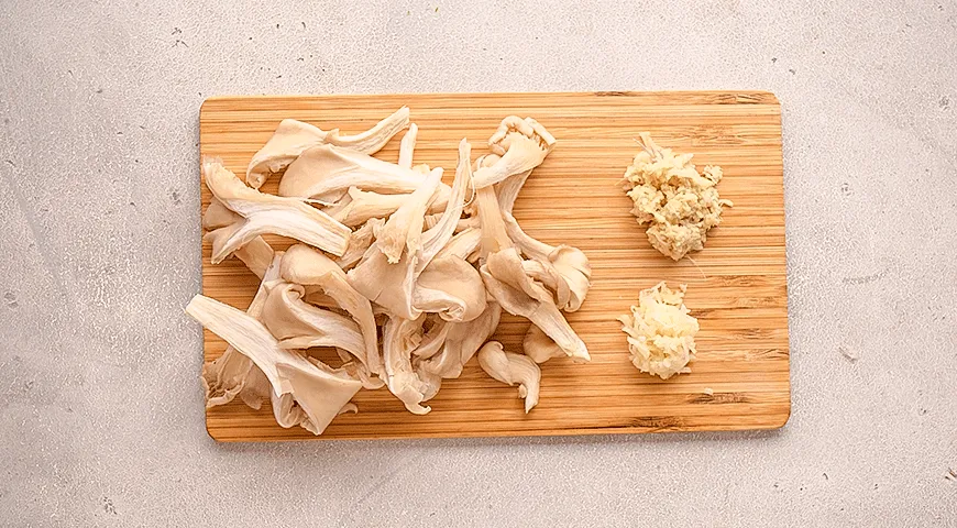 Ароматний карі-суп з рисовою вермішеллю та креветками: рецепт на 463 ккал 3