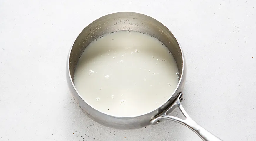 Торт "Жіночий примха": ніжний бісквіт, шовкова карамель та вершковий крем 2