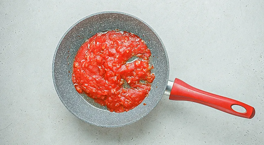 Ситий і смачний картопляний гратен із паштетом та овочами: покроковий рецепт з фото 3