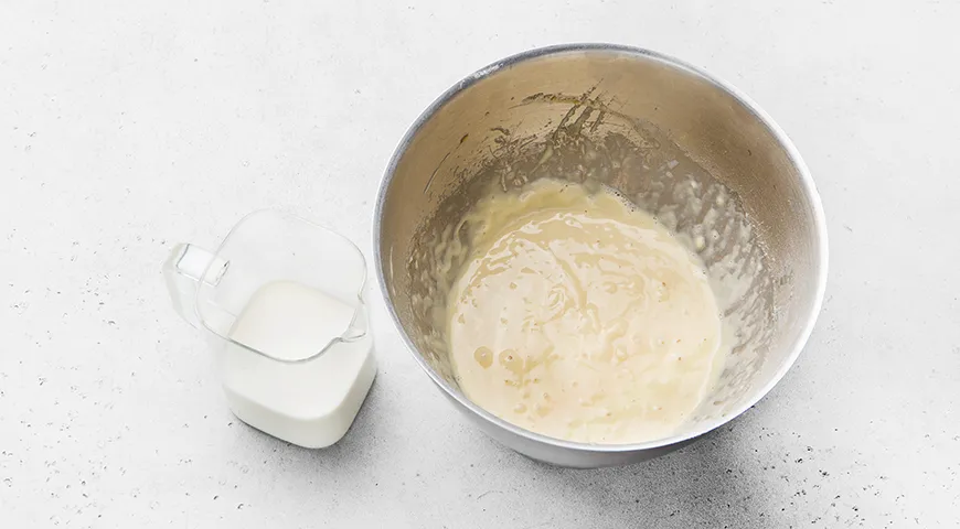 Ніжний млинцевий торт із вершковим сиром: покроковий рецепт з фото 4