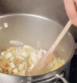 Український овочевий суп з ніжними галушками: простий рецепт з фото 4 Український овочевий суп з ніжними галушками: простий рецепт з фото 4