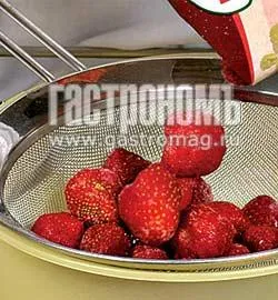 Профітролі з полуницею: повітряні десерти з фото-інструкцією 4 Профітролі з полуницею: повітряні десерти з фото-інструкцією 4