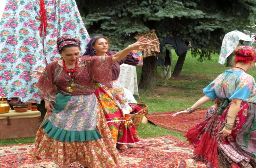 Головна 65 Циганський день 2027: коли святкують і які страви готує найвільніший народ світу…