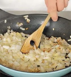 Ніжний печінковий паштет у солодкому перці: покроковий рецепт із фото