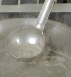 Освіжаючий курячий бульйон з ніжними потрохами та ароматними овочами: покроковий рецепт 2