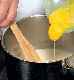 Ніжний яєчний рулет з рибою: легкий рецепт для смачного перекусу 2