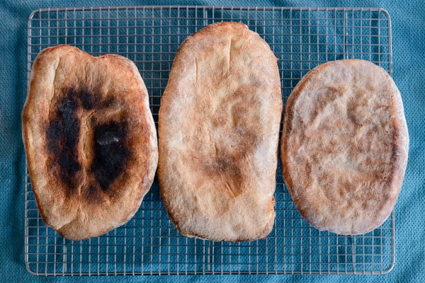 Огляд найкращих каменів для піци та сталі для випічки: яку поверхню обрати 4