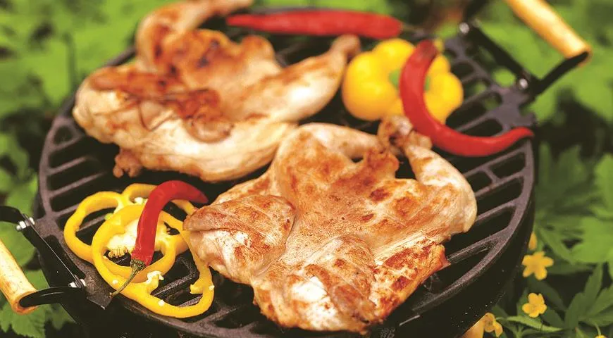 Курча тапака на грилі: соковитий рецепт з фото