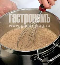 Головна 22 Шоколадно-вишневий молочний коктейль: покроковий рецепт смаколику (426 ккал)