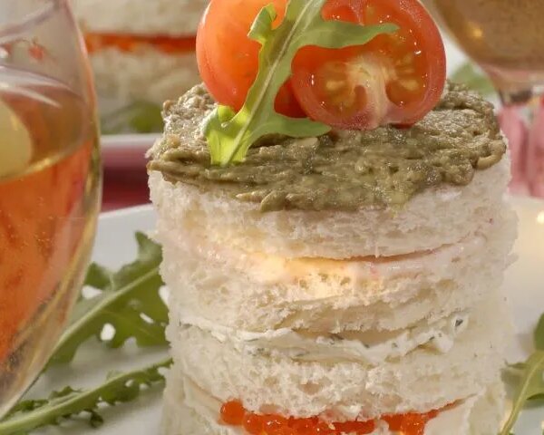 Канапе з крабовим м’ясом: вишукана закуска з фото-рецептом