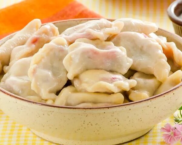 Ніжні вареники з вишнями: класичний рецепт з фото для вашої родини