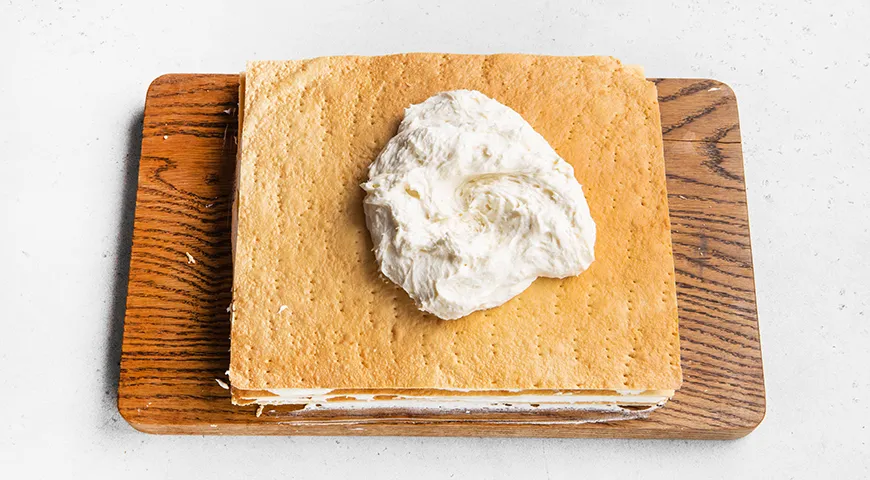 Вірменський торт "Пташине молоко": ніжний десерт з фото-рецептом 12 Вірменський торт "Пташине молоко": ніжний десерт з фото-рецептом 12