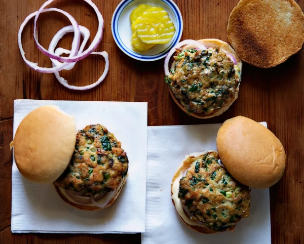 Огляд Turkey-Spinach Sliders: аналіз, плюси та мінуси 2