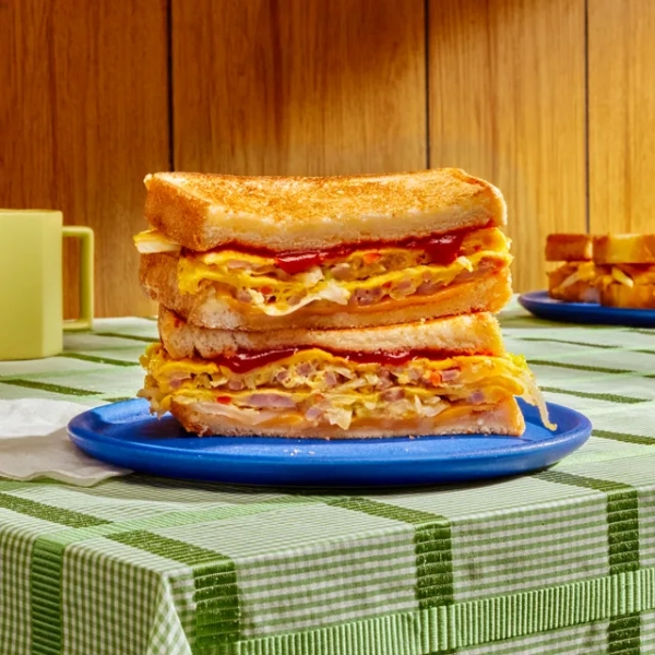 Огляд Veggie Club Sandwich: Смачно, ситно, але чи краще за класику? 4