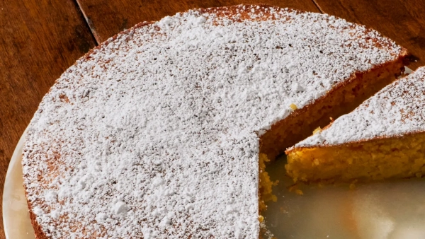 Огляд Tarta De Santiago: традиційний іспанський десерт, який варто спробувати