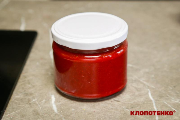 Огляд рецепту: пряний соус з порічки на зиму від Євгена Клопотенка 2 Огляд рецепту: пряний соус з порічки на зиму від Євгена Клопотенка 2