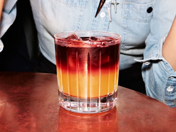 Огляд класичних коктейлів: Whiskey Sour 2