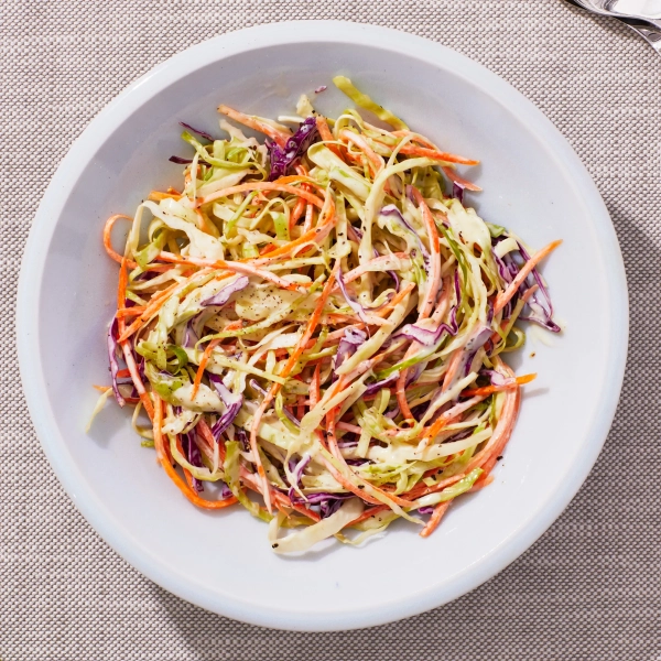 Огляд Класичного Coleslaw: рецепт, плюси, мінуси та чи варто готувати