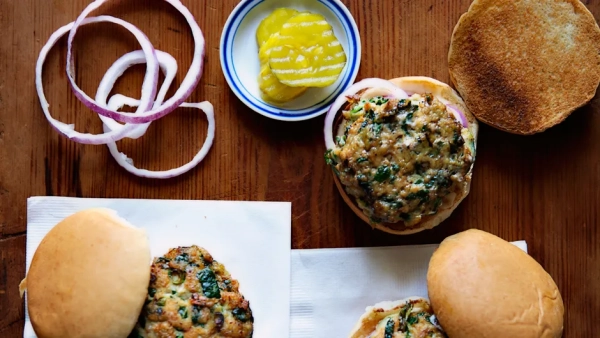 Огляд Turkey-Spinach Sliders: аналіз, плюси та мінуси 1