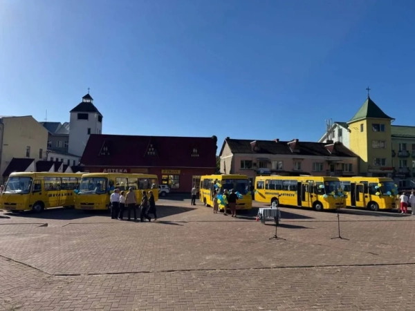 Огляд нових шкільних автобусів для Косівщини: детальний аналіз та рекомендації 5 Огляд нових шкільних автобусів для Косівщини: детальний аналіз та рекомендації 5